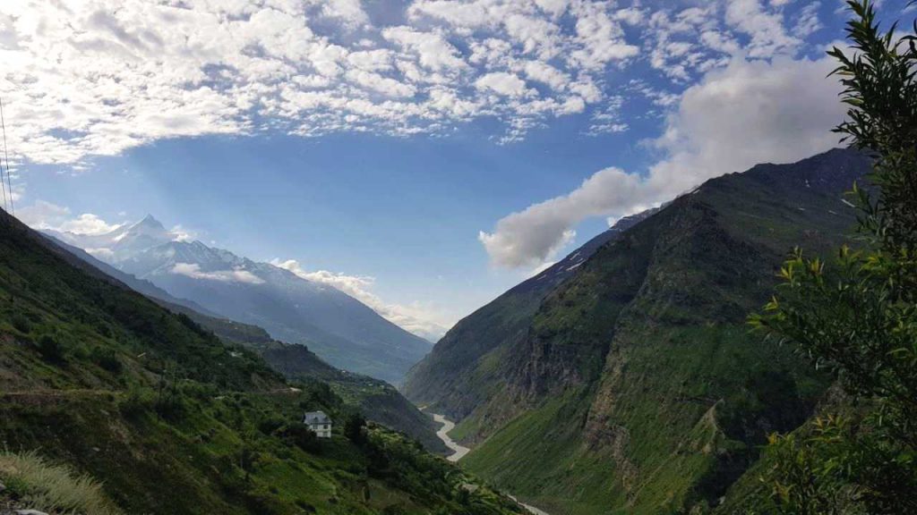 The 360-Degrees view of nature that you get while cycling.