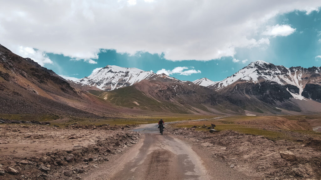 Cycling through Manali Leh Highway