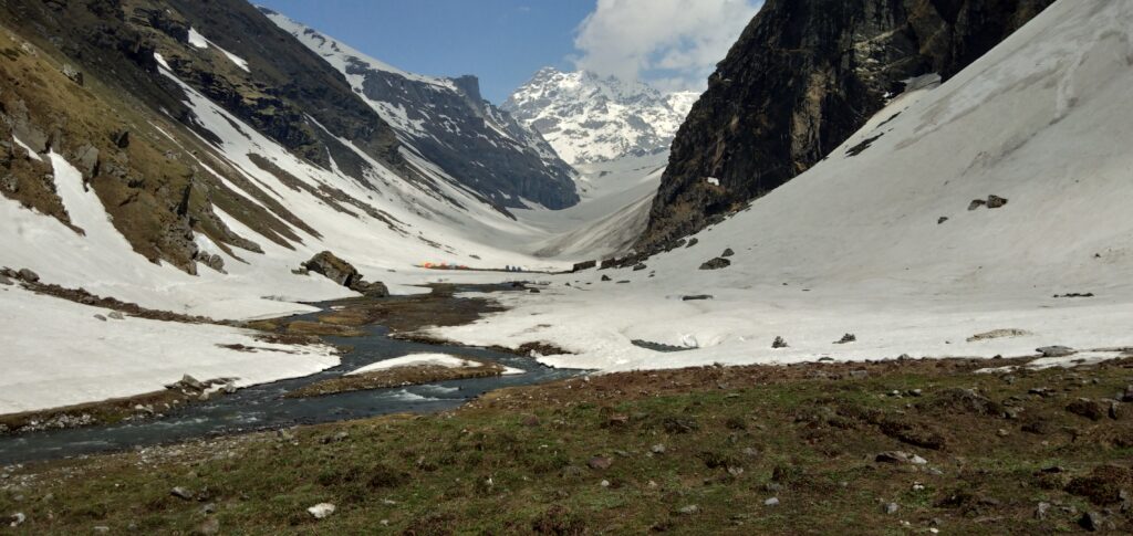 View of the path covered after leaving the camp site at Shea Goru