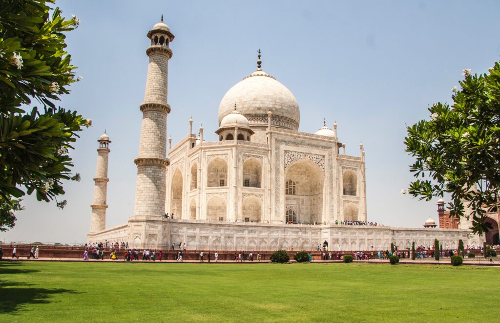 Taj Mahal, India - Must Visit Attractions Around The World