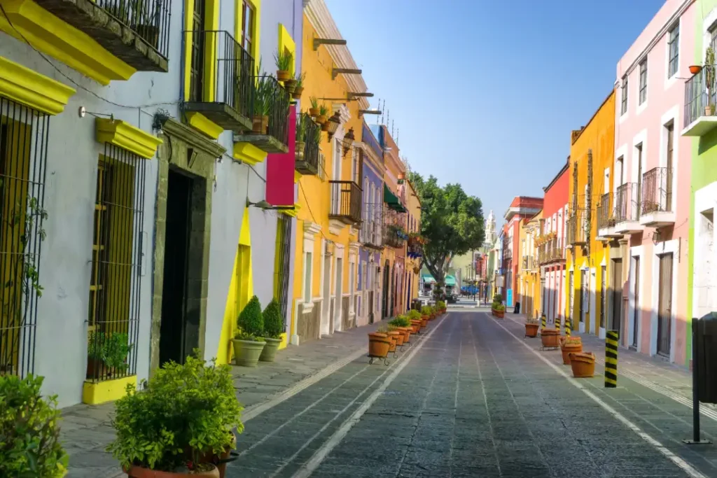 Colonial Street in Downtown Puebla - Exploring Mexico