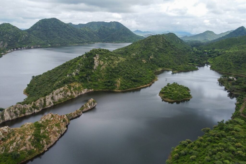 Bahubali Hill at Badi Lake- Udaipur Itinerary